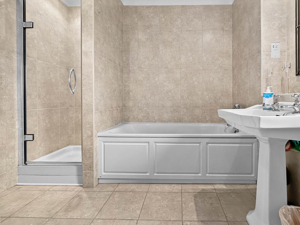 2123115b6533105756dbf2b50d008e6a5abe4e81