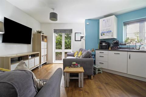 2 bedroom flat for sale, Cambrian Way, Worthing