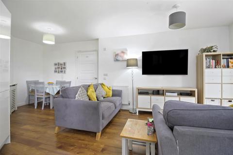 2 bedroom flat for sale, Cambrian Way, Worthing