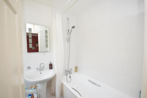 undefined, Lymington, Hampshire, SO41
