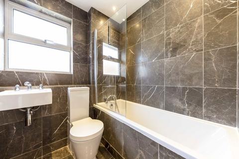 1 Alice Mews, Teddington, TW11 8QQ