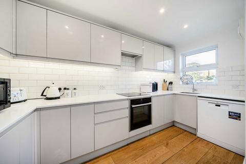1 Alice Mews, Teddington, TW11 8QQ