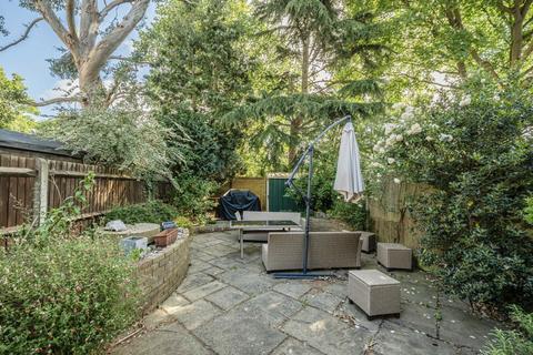 1 Alice Mews, Teddington, TW11 8QQ
