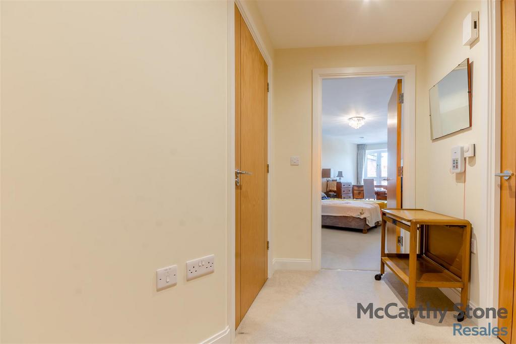 8646297-interior08.jpg