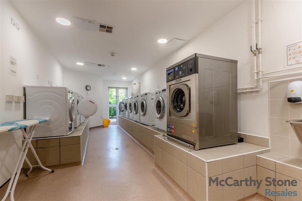 8646297-interior14.jpg
