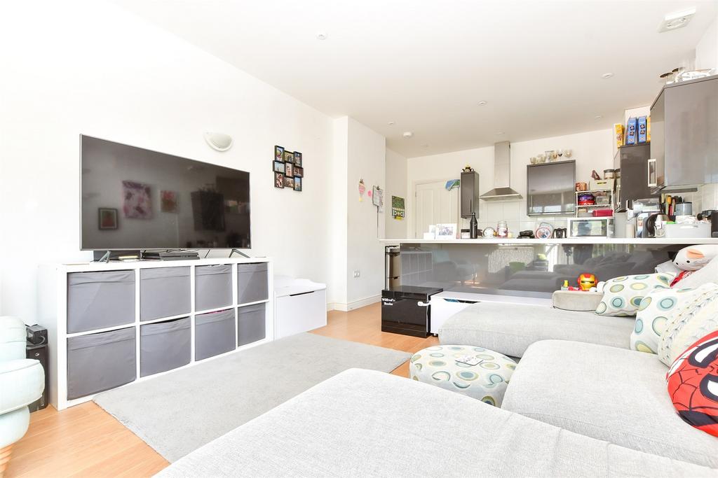 Lounge/Kitchen
