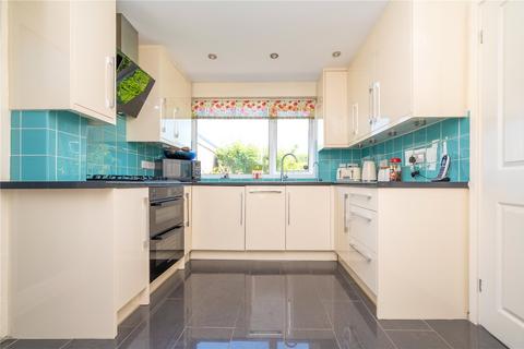41 Maplefield, Park Street, St Albans, AL2 2BE