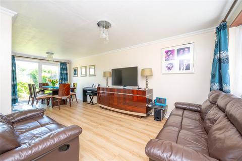41 Maplefield, Park Street, St Albans, AL2 2BE