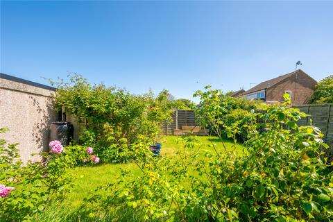 41 Maplefield, Park Street, St Albans, AL2 2BE