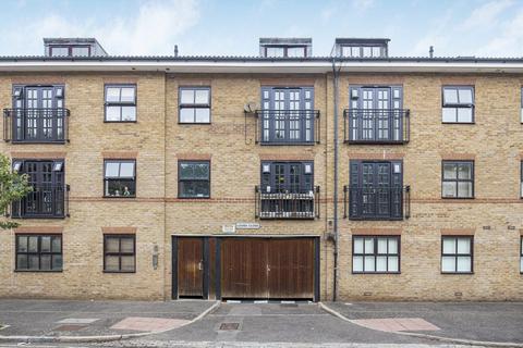 1 Louisa Close, London, E9 7BZ