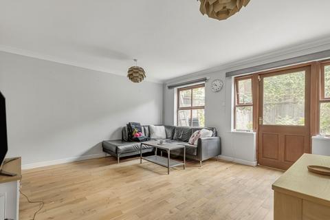 1 Louisa Close, London, E9 7BZ