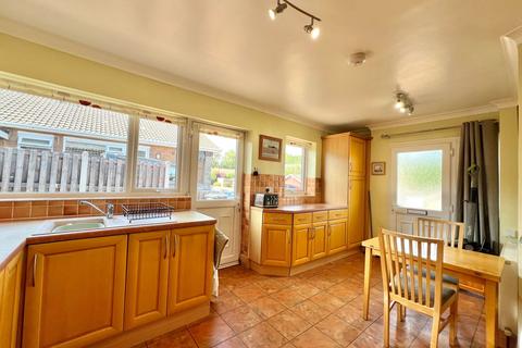 12 Hall Royd Walk, Silkstone Common, Barnsley, S75 4QA