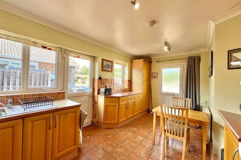 12 Hall Royd Walk, Silkstone Common, Barnsley, S75 4QA
