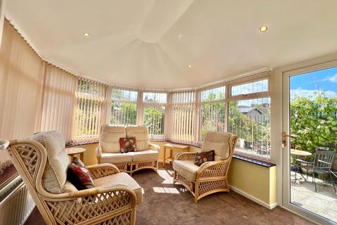 12 Hall Royd Walk, Silkstone Common, Barnsley, S75 4QA