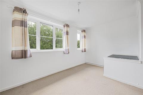 15 Albert Close, Haywards Heath, RH16 3NW