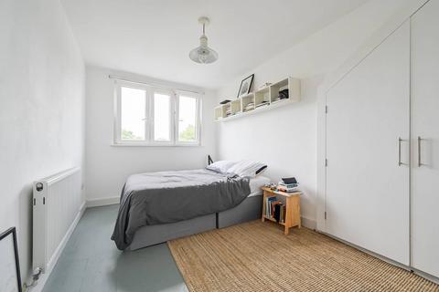 1 bedroom flat to rent, Wood Street, Walthamstow, E17