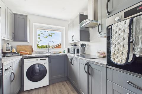 48 Grainger Close, Basingstoke, RG22 4DZ