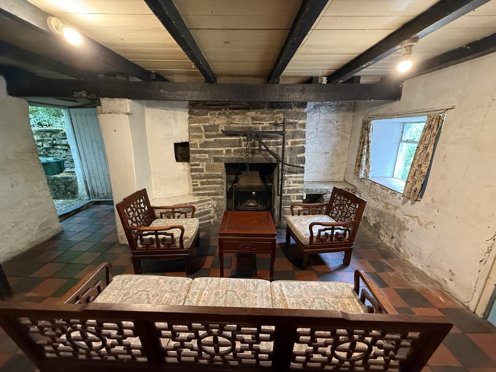 Front Lounge