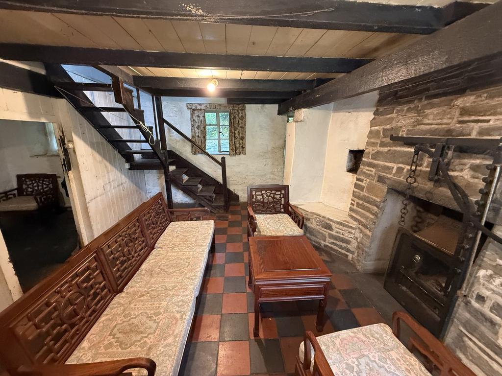 Front Lounge