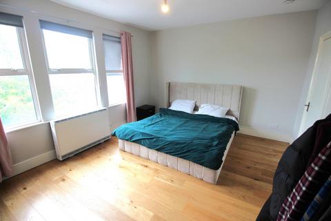 5a Wilton Road, London, SE2 9RH