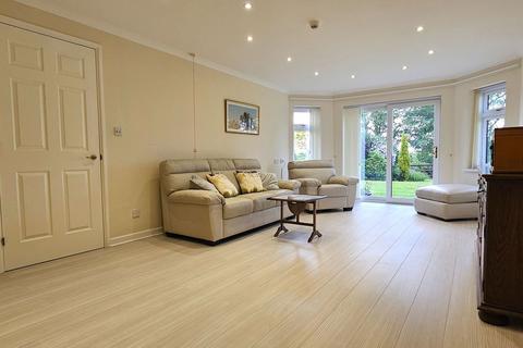 1 bedroom retirement property for sale, Austcliffe Lane, Kidderminster DY10