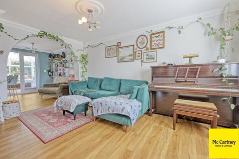 26 Sheldrick Link, Springfield, Chelmsford, CM2 6GJ