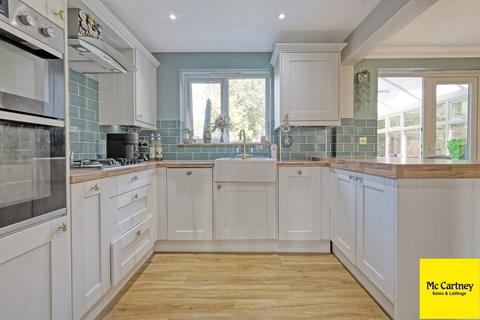26 Sheldrick Link, Springfield, Chelmsford, CM2 6GJ