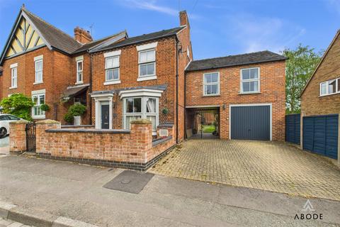 Stone Road, Uttoxeter ST14