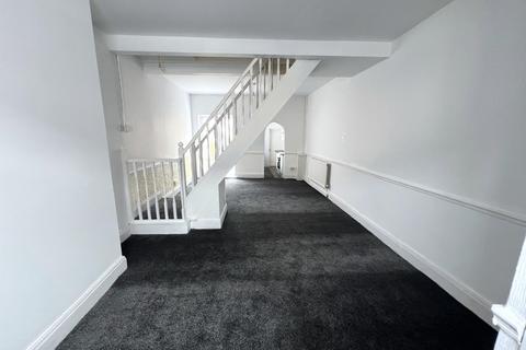2 bedroom terraced house to rent, Haycroft Street, Grimsby, DN31