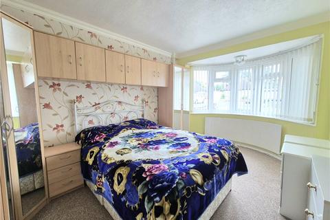 11a Avalon Close, Orpington, BR6 9BS