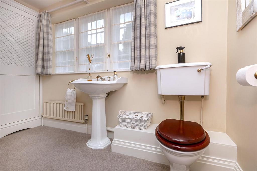 Bramleys Estate Agents - Farnley Tyas - Huddersfie