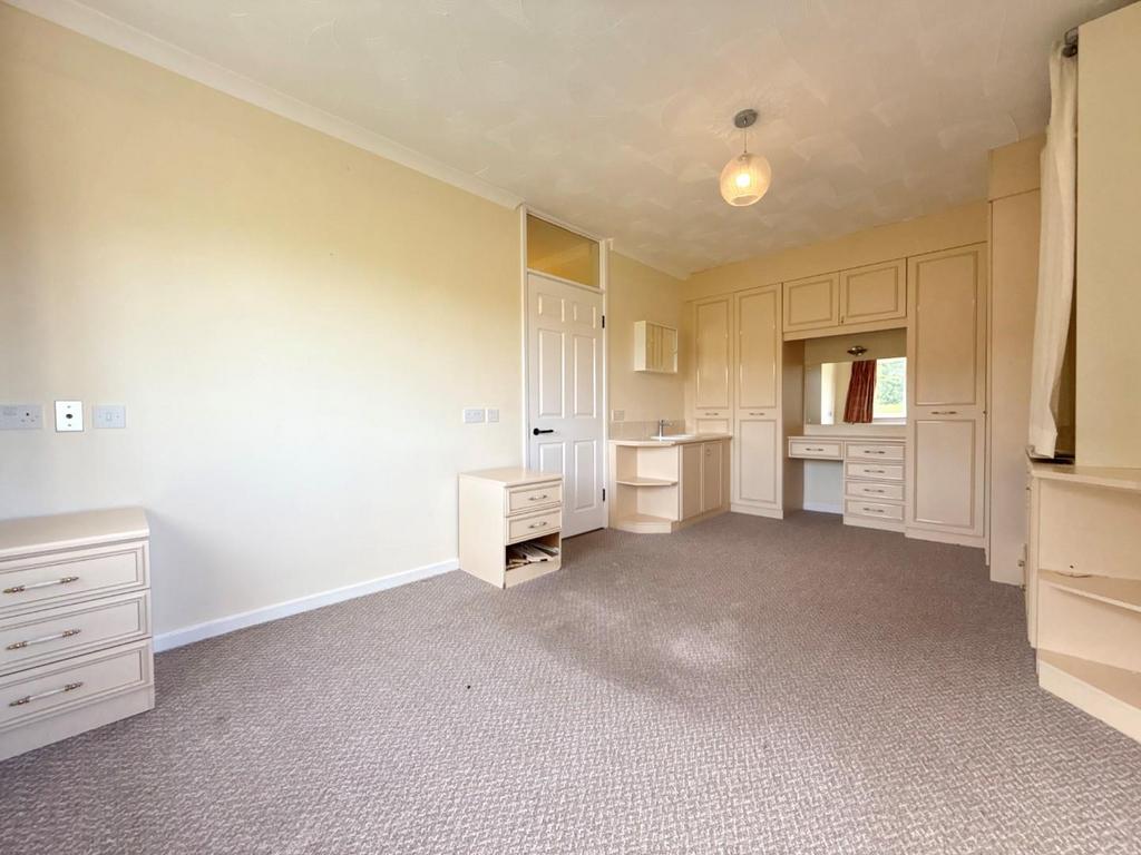 20 Fitzwilliam Bedroom 1 2.jpg