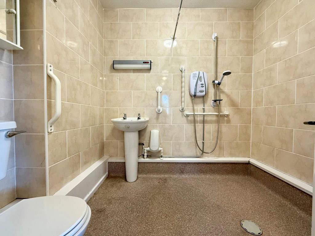 20 Fitzwilliam Bathroom.jpg