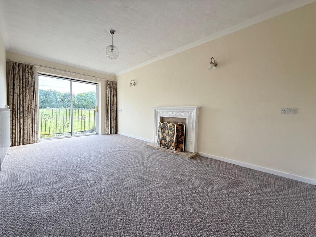 20 Fitzwilliam Living Room.jpg
