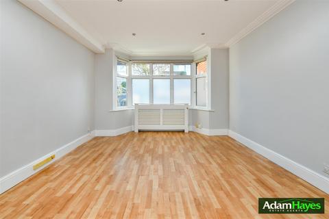 4 bedroom semi-detached house for sale, Wentworth Avenue, London N3