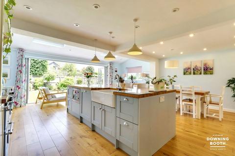 11 The Parchments, Lichfield, WS13 7NA