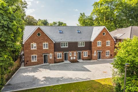 3 bedroom terraced house for sale, The Rise, Andover Road, Winchester, Hampshire, SO22