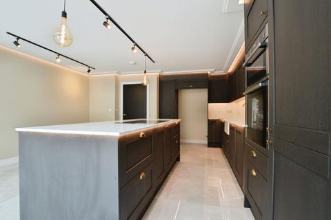 3 bedroom terraced house for sale, The Rise, Andover Road, Winchester, Hampshire, SO22