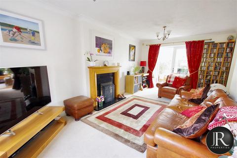 4 bedroom detached house for sale, Chase Side Drive, Rugeley WS15