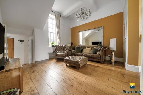 13 Cardwells Keep, Guildford, GU2 9PD