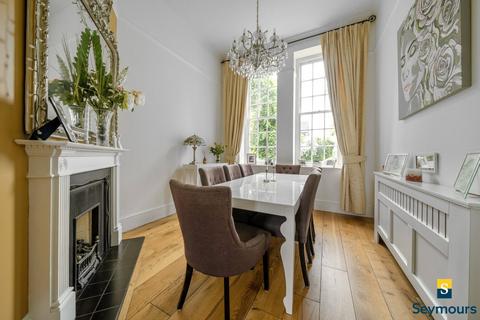13 Cardwells Keep, Guildford, GU2 9PD