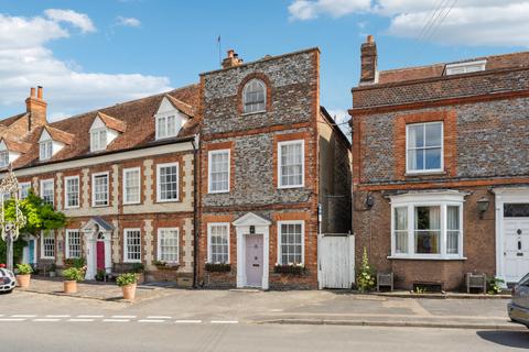 Castle Square, Benson, OX10