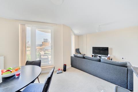 2 bedroom flat for sale, Ocean Way, Ocean Village, Southampton, Hampshire, SO14