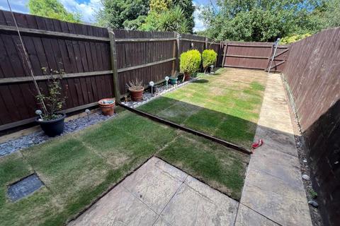 2 bedroom terraced house to rent, Garden Lane, Melton Mowbray