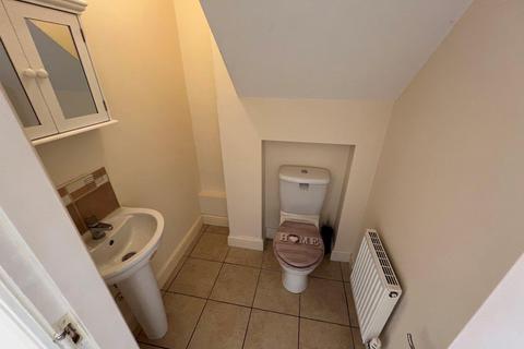 2 bedroom terraced house to rent, Garden Lane, Melton Mowbray