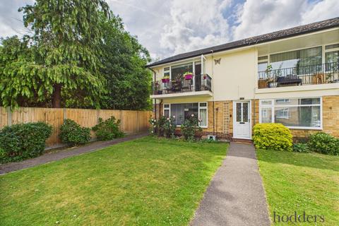 undefined, Frenchaye, Addlestone, Surrey, KT15