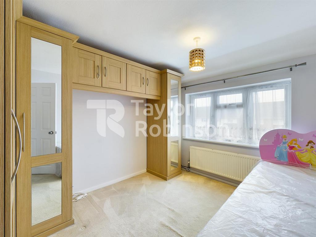 CAM00699 P1-PR0132-STILL11.jpg