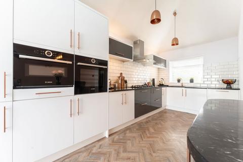 30 The Cranbrooks, Wheldrake, York, YO19 6AZ