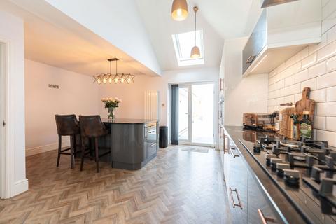 30 The Cranbrooks, Wheldrake, York, YO19 6AZ