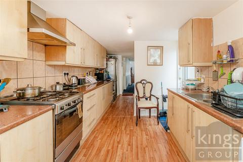 1 bedroom flat for sale, Blackhorse Lane, London